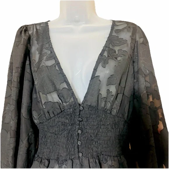 Lulus Women's M Patio Date Black Floral Burnout Lace Button-Up Long Sleeve Top - Picture 4 of 13